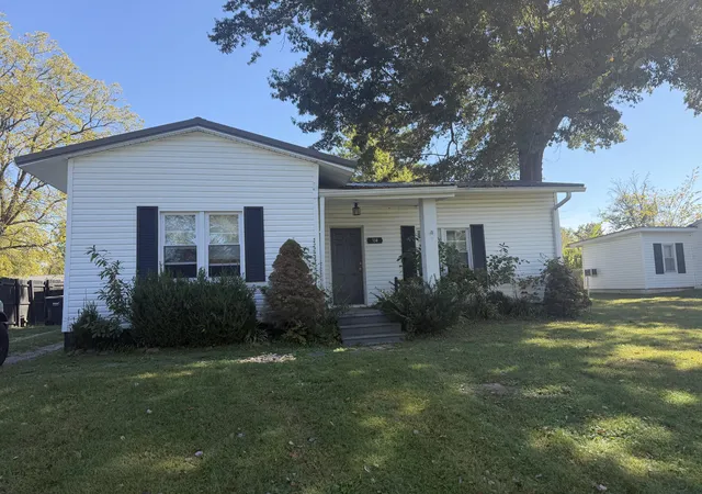 Single family home for sale at 314 N College St, Marion, KY 42064 | MLS# 26028058