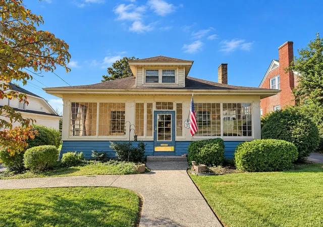 Photo 1 of Sale Pending at 618 Beaumont Ave, Harrodsburg, KY 40330 | MLS# 26027780 | Listing updated on 2026-10-13