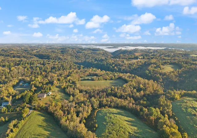 Sale Pending at 72 Lewis Ward Rd, Lancaster, KY 40444 | MLS# 26028235 | Listing updated on 2026-10-17