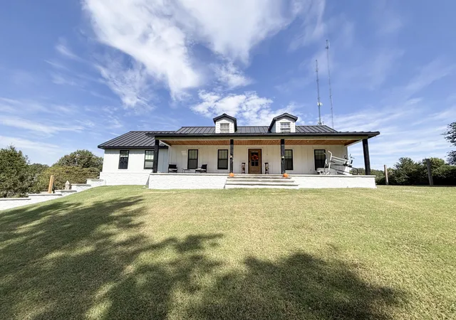 Multi family home for sale at 855 Starr Hl Rd, Paducah, KY 42003 | MLS# 26027765