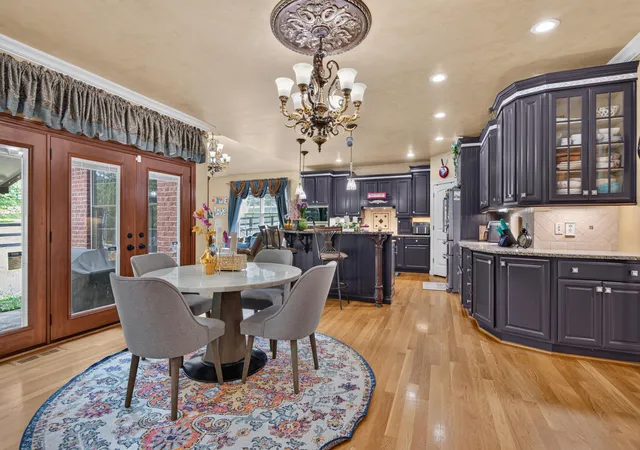 Photo 2 of Mansion for sale at 3200 Linville Ln, Lexington, KY 40513 | MLS# 26027747 | Listing updated on 2026-10-13