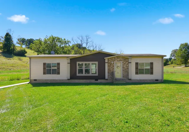 Photo 1 of Sale Pending at 1065 Smalley Branch Rd, Cynthiana, KY 41031 | MLS# 26027757 | Listing updated on 2026-10-13