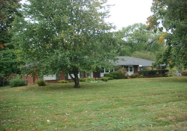 Photo 1 of Sale Pending at 1601 Traveller Rd, Lexington, KY 40504 | MLS# 26028128 | Listing updated on 2026-10-17