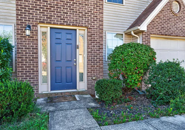 Photo 2 of Single family home for sale at 2668 Rockaway Pl, Lexington, KY 40511 | MLS# 26027906 | Listing updated on 2026-10-19