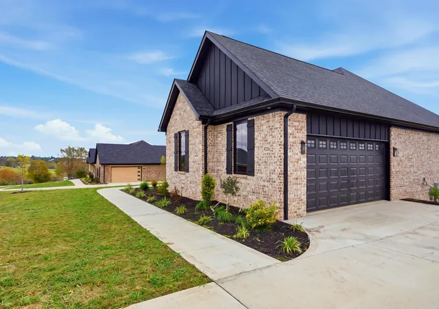 Photo 4 of Single family home for sale at 4226 Equestrian Way, Richmond, KY 40475 | MLS# 26028979 | Listing updated on 2026-10-20