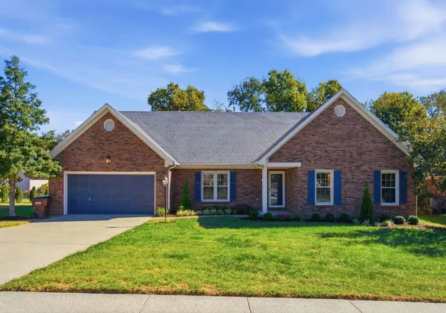 Photo 1 of Single family home for sale at 115 S Hill Rd, Versailles, KY 40383 | MLS# 26027872 | Listing updated on 2026-10-12