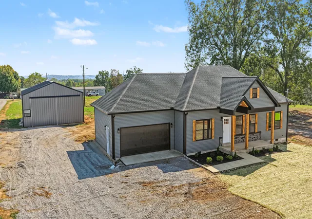 Photo 1 of Single family home for sale at 575 Heltsley Rd, Elkton, KY 42220 | MLS# 26027831 | Listing updated on 2026-10-15
