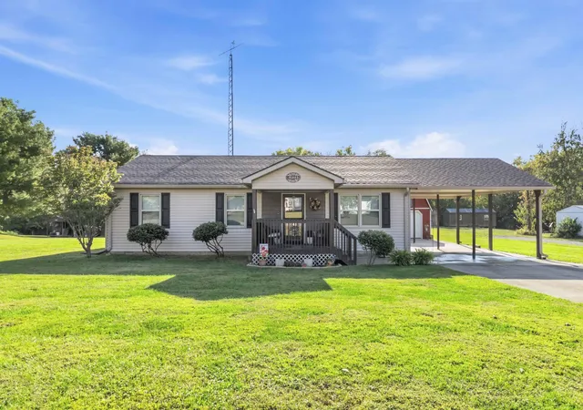 Photo 1 of Single family home for sale at 143 Sunrise Dr, Lancaster, KY 40444 | MLS# 26028283 | Listing updated on 2026-10-13