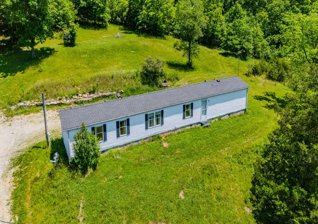 Photo 1 of Sale Pending at 1265a Edmonson Rd, Lawrenceburg, KY 40342 | MLS# 26027844 | Listing updated on 2026-10-20