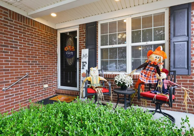 Photo 2 of Single family home for sale at 202 Virginia Ln, Nicholasville, KY 40356 | MLS# 26028587 | Listing updated on 2026-10-28