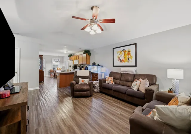 Photo 3 of Single family home for sale at 202 Virginia Ln, Nicholasville, KY 40356 | MLS# 26028587 | Listing updated on 2026-10-28