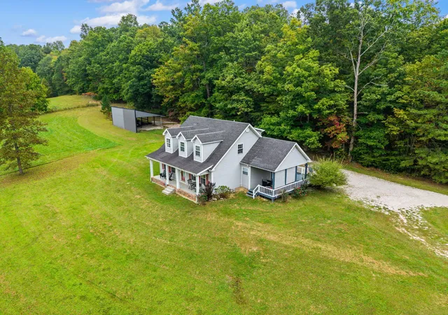 Photo 2 of Single family home for sale at 108 Berryman Rd, Frenchburg, KY 40322 | MLS# 26027863 | Listing updated on 2026-10-13