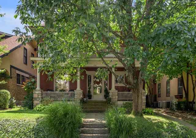 Photo 1 of Single family home for sale at 230 E Bell Ct, Lexington, KY 40508 | MLS# 26027855 | Listing updated on 2026-10-13