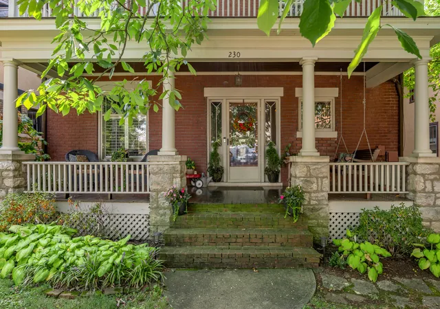 Photo 2 of Single family home for sale at 230 E Bell Ct, Lexington, KY 40508 | MLS# 26027855 | Listing updated on 2026-10-13