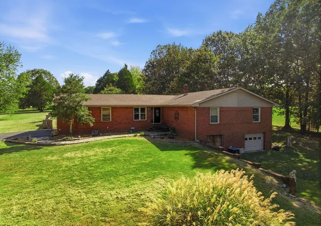Single family home for sale at 2871 Foust Sledd Rd, Benton, KY 42025 | MLS# 26028493