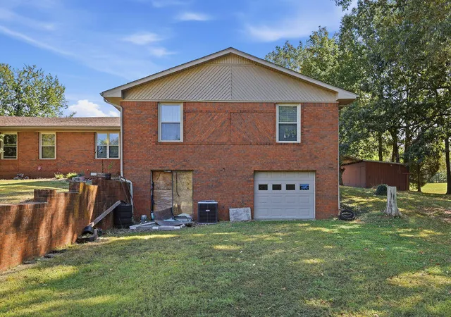 Photo 2 of Single family home for sale at 2871 Foust Sledd Rd, Benton, KY 42025 | MLS# 26028493 | Listing updated on 2026-10-14