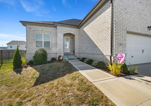 Photo 2 of Sale Pending at 205 Skaggs Blvd, Nicholasville, KY 40356 | MLS# 26027883 | Listing updated on 2026-10-20