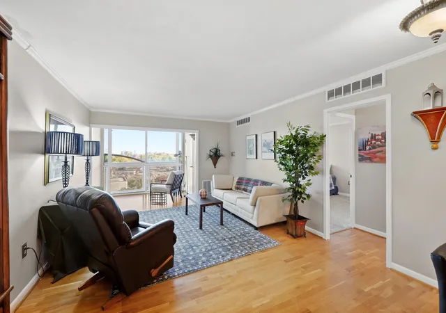 Photo 3 of Condo for sale at 2121 Nicholasville Rd #804, Lexington, KY 40503 | MLS# 26027912 | Listing updated on 2026-10-13