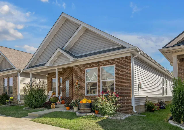 Photo 1 of Sale Pending at 169 Ridge View Rd, Versailles, KY 40383 | MLS# 26027933 | Listing updated on 2026-10-20