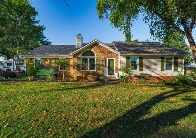 Single family home for sale at 4044 Hillside Dr, Lexington, KY 40514 | MLS# 26027889