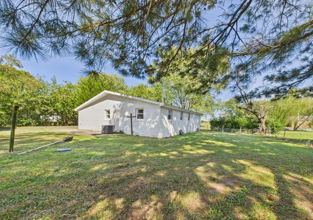Photo 2 of Single family home for sale at 1285 Kentucky 339, Sedalia, KY 42079 | MLS# 26027954 | Listing updated on 2026-10-09