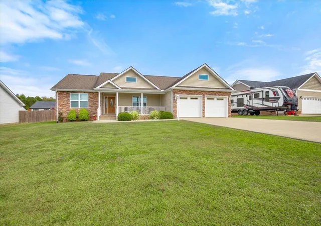 Photo 1 of Single family home for sale at 3556 Barbourville Rd, London, KY 40744 | MLS# 26027931 | Listing updated on 2026-10-13