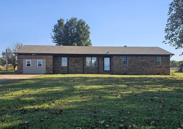 Single family home for sale at 4279 Kentucky 94, Water Valley, KY 42085 | MLS# 26028008