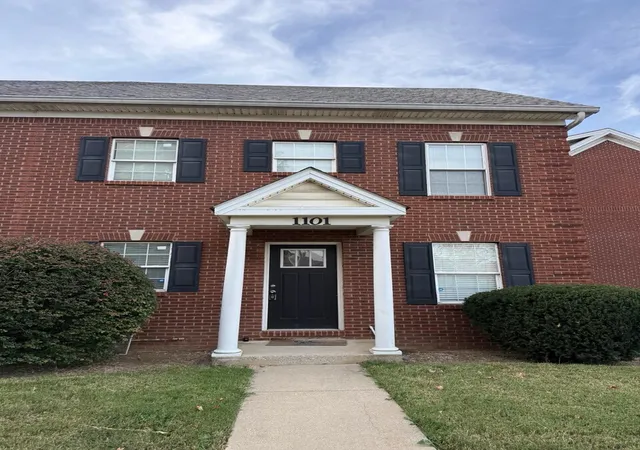 Townhouse for sale at 1101 Unity Dr, Lexington, KY 40504 | MLS# 26028035