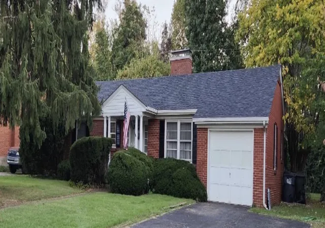 Photo 1 of Single family home for sale at 716 Seattle Dr, Lexington, KY 40503 | MLS# 26027992 | Listing updated on 2026-10-13