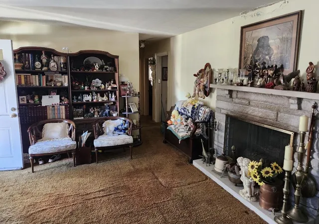 Photo 3 of Single family home for sale at 716 Seattle Dr, Lexington, KY 40503 | MLS# 26027992 | Listing updated on 2026-10-13
