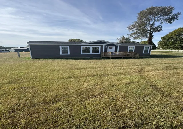 Photo 2 of Single family home for sale at 20 Drew Ln, Campbellsville, KY 42718 | MLS# 26028063 | Listing updated on 2026-10-13