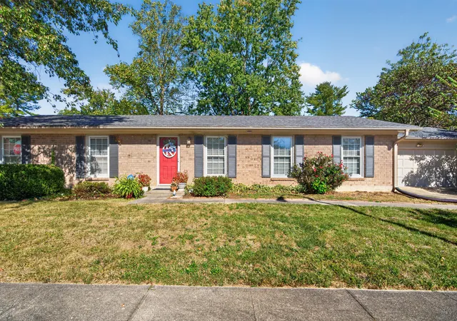 Single family home for sale at 3013 Dale Holw Dr, Lexington, KY 40515 | MLS# 26028010