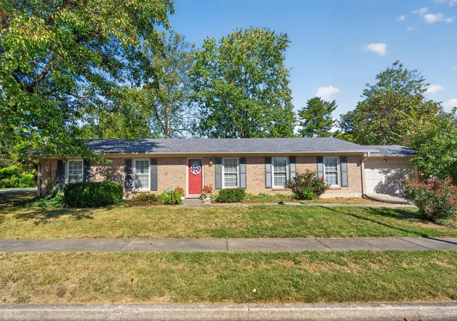 Photo 1 of Single family home for sale at 3013 Dale Holw Dr, Lexington, KY 40515 | MLS# 26028010 | Listing updated on 2026-10-21
