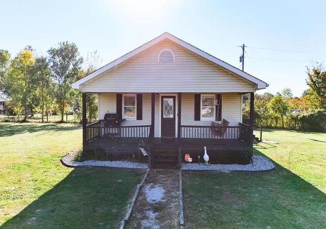 Photo 1 of Single family home for sale at 2375 Copper Crk Rd, Crab Orchard, KY 40419 | MLS# 26028526 | Listing updated on 2026-10-26