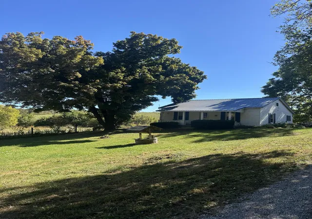 Photo 1 of House for sale at 358 Bobtown Garnett Rd, Cynthiana, KY 41031 | MLS# 26028006 | Listing updated on 2026-10-13