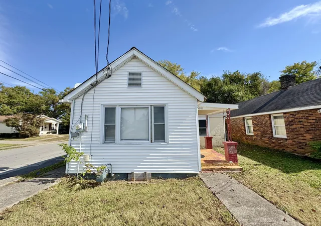 Photo 2 of Single family home for sale at 500 Robertson St, Lexington, KY 40508 | MLS# 26028013 | Listing updated on 2026-10-20
