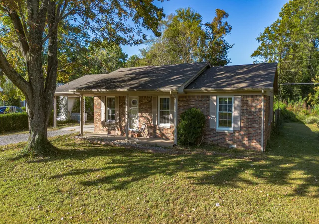 Single family home for sale at 149 Myrna Dr, Paducah, KY 42003 | MLS# 26028624