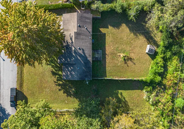Photo 2 of Single family home for sale at 149 Myrna Dr, Paducah, KY 42003 | MLS# 26028624 | Listing updated on 2026-10-27