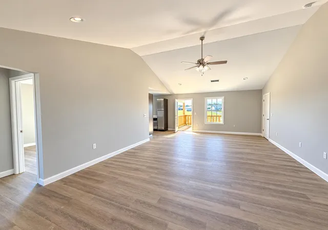 Photo 2 of Single family home for sale at 283 Stoney Crk Way, Berea, KY 40403 | MLS# 26028017 | Listing updated on 2026-10-13