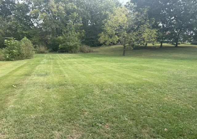 Photo 2 of Single family home for sale at 100 Brushwood Ct, Berea, KY 40403 | MLS# 26028091 | Listing updated on 2026-10-13