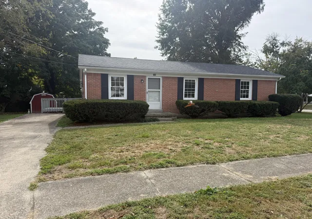 Photo 3 of Single family home for sale at 100 Brushwood Ct, Berea, KY 40403 | MLS# 26028091 | Listing updated on 2026-10-13