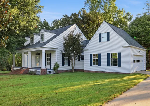 Photo 1 of Single family home for sale at 114 Arbor Crst Dr, Mayfield, KY 42066 | MLS# 26028116 | Listing updated on 2026-10-26