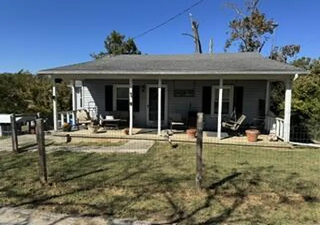 Photo 1 of Single family home for sale at 115 Kerrville Two Ln, Paris, KY 40361 | MLS# 26028026 | Listing updated on 2026-10-19