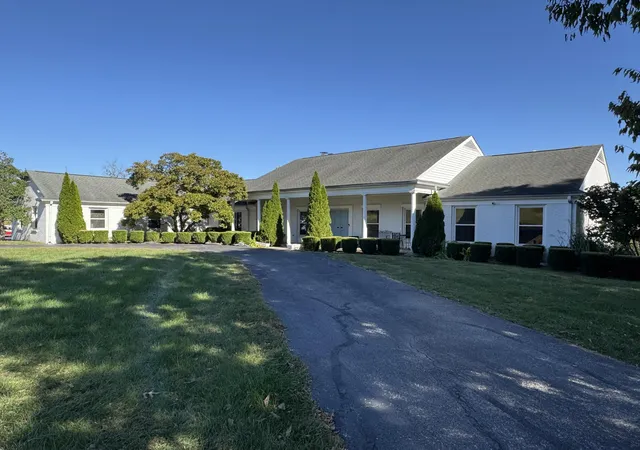 Photo 1 of Single family home for sale at 271 Fairway Dr, Frankfort, KY 40601 | MLS# 26028037 | Listing updated on 2026-10-19
