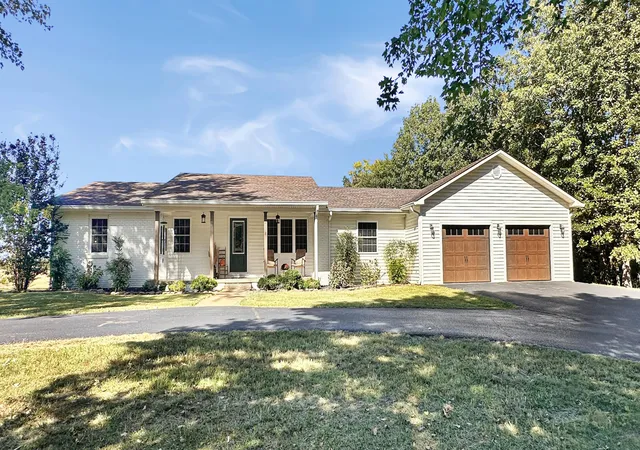Single family home for sale at 4118 Brewers Hwy, Benton, KY 42025 | MLS# 26028077