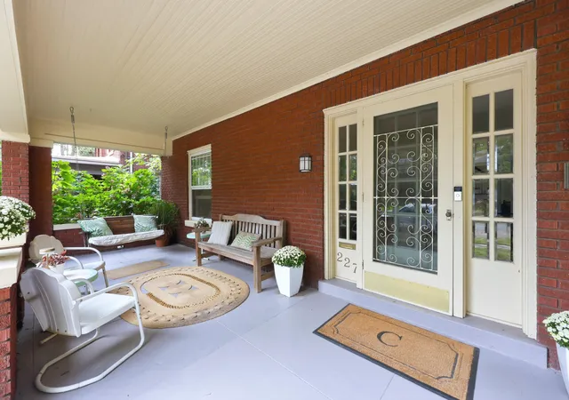 Photo 4 of Single family home for sale at 227 Mcdowell Rd, Lexington, KY 40502 | MLS# 26028147 | Listing updated on 2026-10-22
