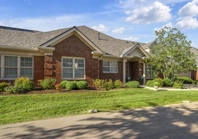Photo 2 of Sale Pending at 101 Tradition Cir, Lexington, KY 40509 | MLS# 26028062 | Listing updated on 2026-10-22