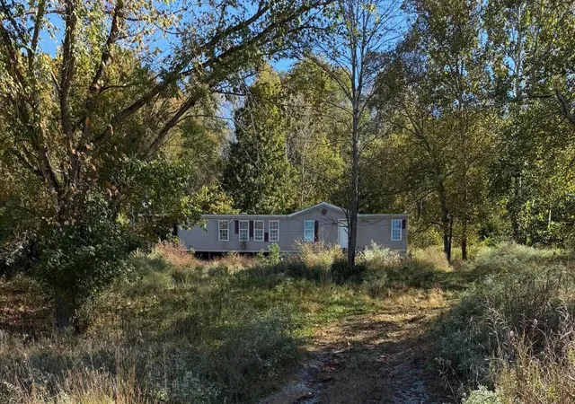 Photo 1 of Single family home for sale at 453 River Rd, Flemingsburg, KY 41041 | MLS# 26028071 | Listing updated on 2026-10-19