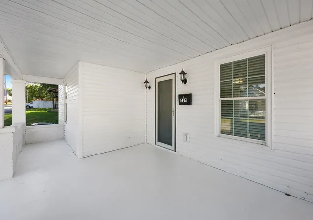 Photo 4 of Single family home for sale at 414 Adams St, Danville, KY 40422 | MLS# 26028113 | Listing updated on 2026-10-15