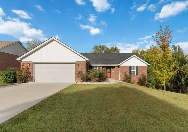 Single family home for sale at 262 Wind Chime Dr, Somerset, KY 42503 | MLS# 26028096